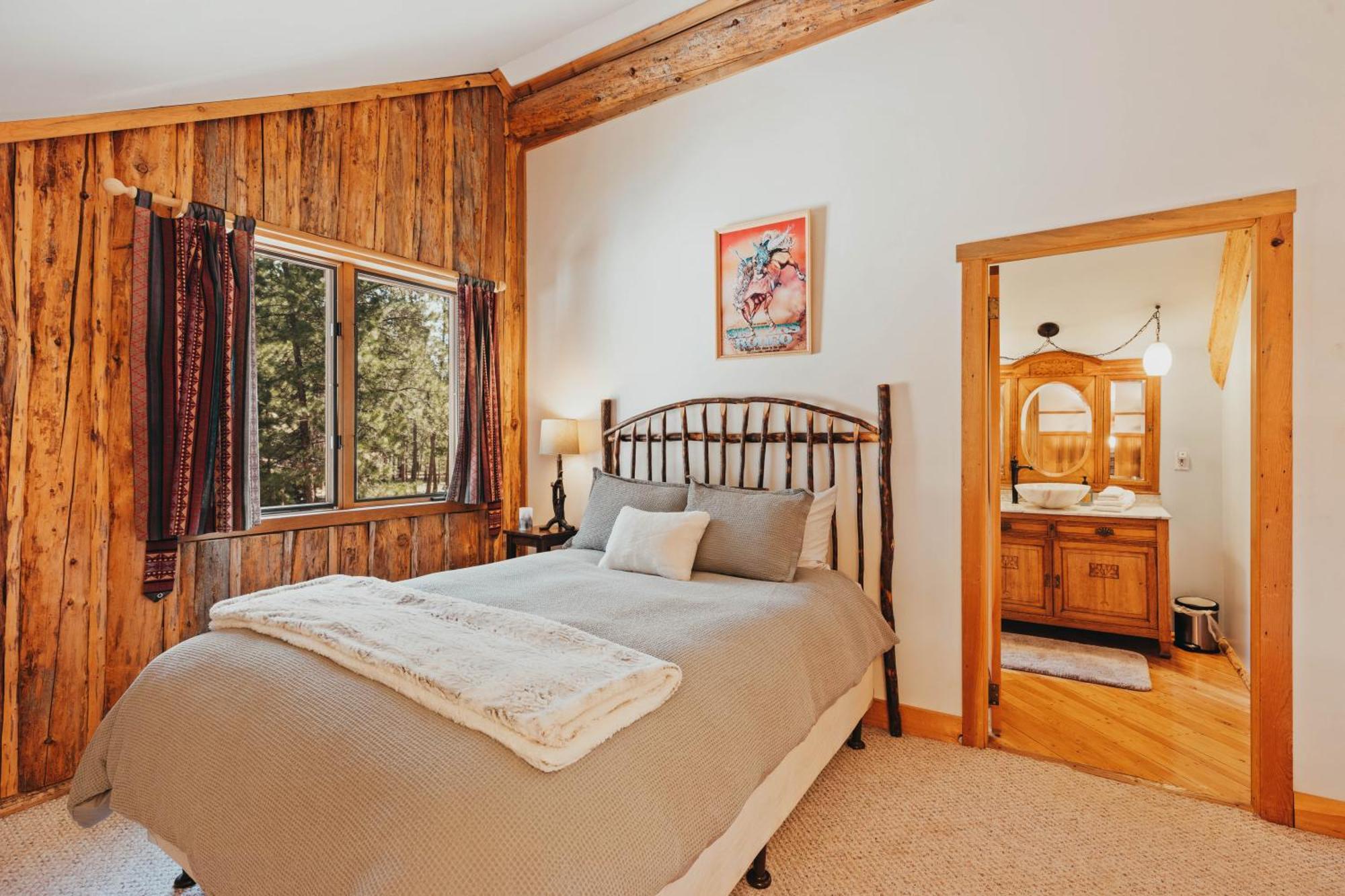 Beautiful Log Home Outside Of Sisters Exterior foto